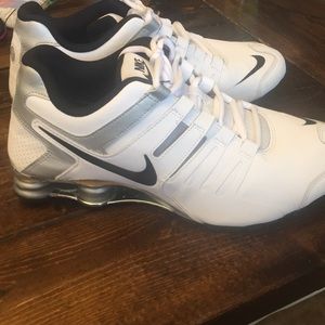 SOLD 🌟🌟Nike Shox, Men’s Size 11